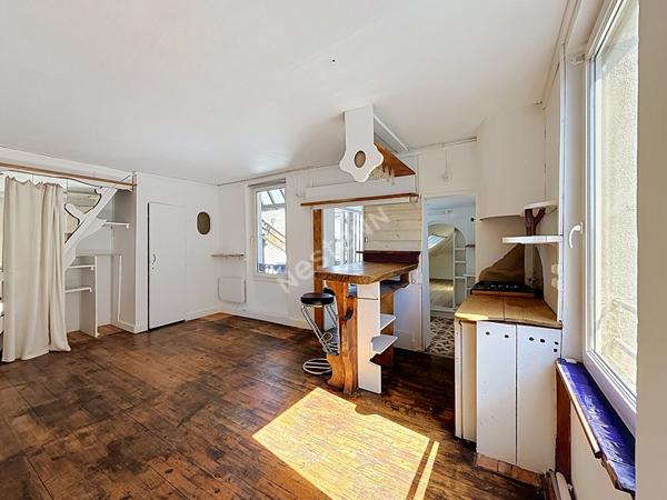 BAS MONTREUIL LIMITE VINCENNES, DERNIER ETAGE, 2/3 PIECES EN DUPLEX DE 39M² (88M² AU SOL) AVEC TERRASSE PRIVATIVE.