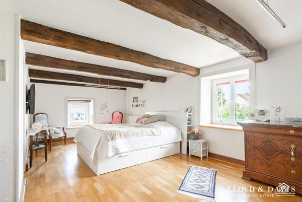 Un Ecrin de paix, de charme et de fraîcheur – S.H. 272 m² - jardin : 1250 m²