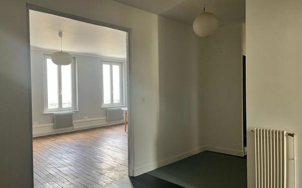 Appartement à louer    2 pièces • 72 m2 Bourges