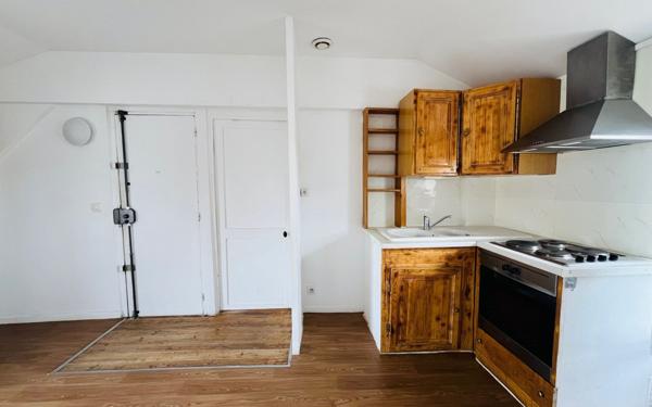 Appartement à vendre    2 pièces • 33 m2 Montfermeil