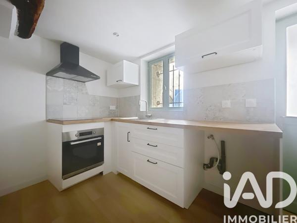 Location appartement 2 pièces 33 m² Lambesc