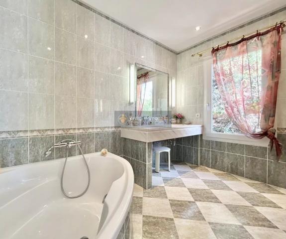 Vente Maison 7 pièces 149 m2 à Les Issambres