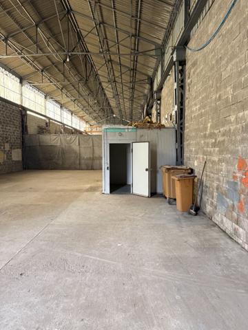 Entrepôt à louer à Pessac proche du centre idéal pour stockage