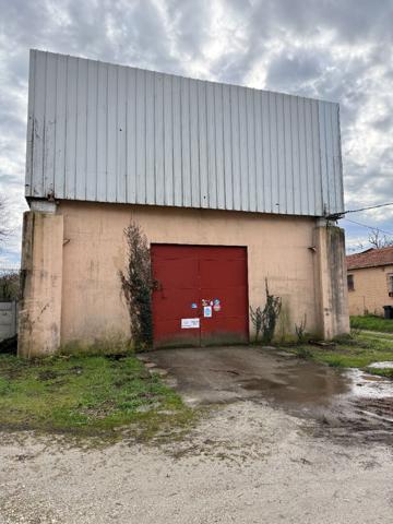 Entrepôt à louer à Pessac proche du centre idéal pour stockage