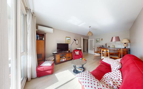 Appartement à vendre    4 pièces • 82 m2 Lyon 8