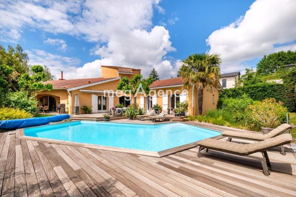 Maison à LIMONEST, 69760 - 7 pièces 216m²