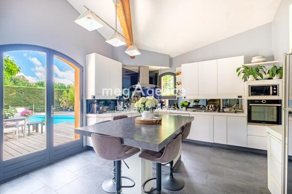 Maison à LIMONEST, 69760 - 7 pièces 216m²