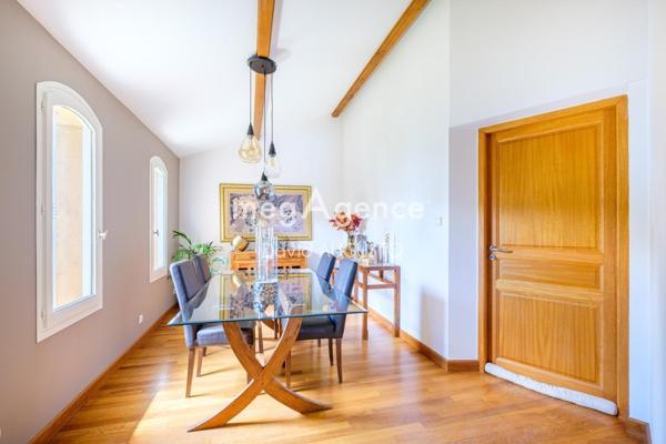 Maison à LIMONEST, 69760 - 7 pièces 216m²
