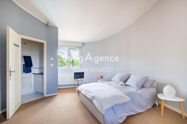 Maison à LIMONEST, 69760 - 7 pièces 216m²