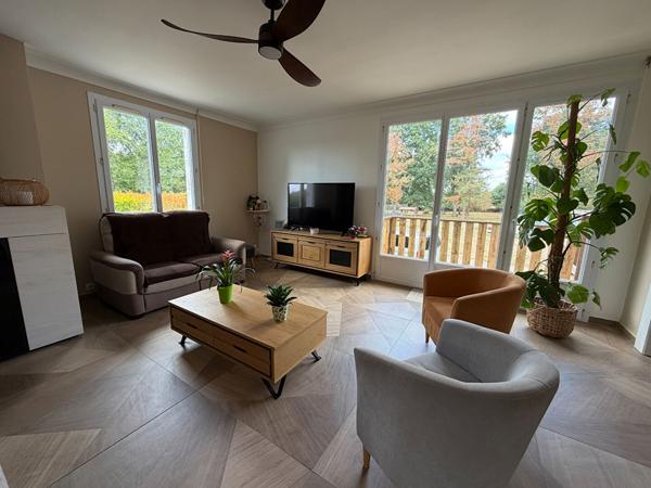 LE POIRÉ-SUR-VIE MAISON FAMILIALE 5 CHAMBRES AVEC PISCINE SUR PLUS DE 5 900 M²