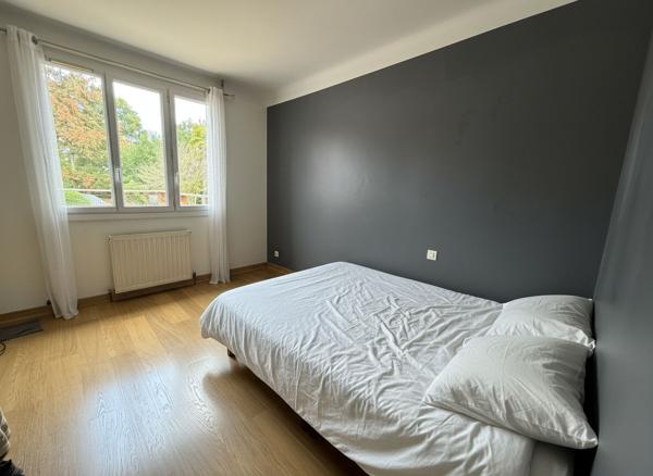 LE POIRÉ-SUR-VIE MAISON FAMILIALE 5 CHAMBRES AVEC PISCINE SUR PLUS DE 5 900 M²