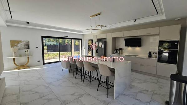 Maison à vendre 6 pièces de 224 m²