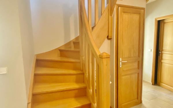 Maison à vendre    7 pièces • 208,13 m2 Francheville