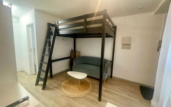 Appartement à louer    1 pièce • 16 m2 Dax