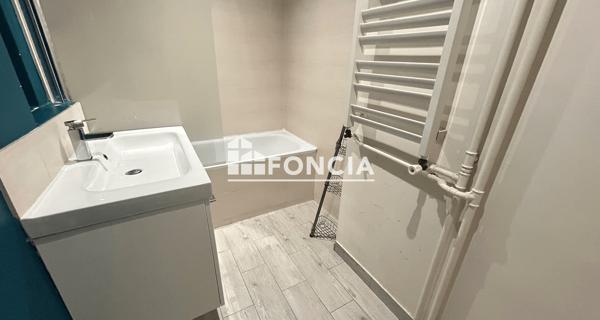Location Appartement 3 pièces 65.11 m² - Thiais 94320