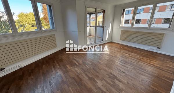 Location Appartement 4 pièces 74.83 m² - Vitry-sur-seine 94400
