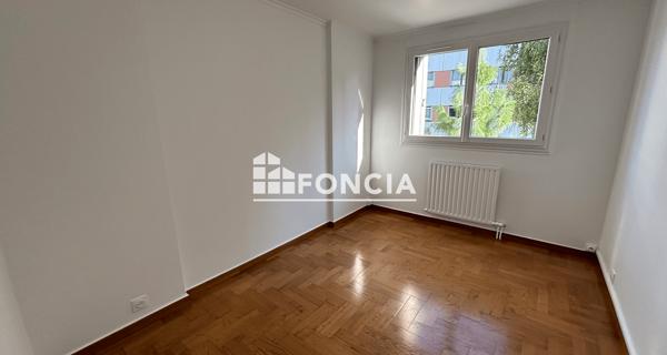Location Appartement 4 pièces 74.83 m² - Vitry-sur-seine 94400