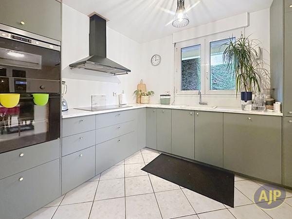 Vente maison Jonzac : 353 500 € - AJP Immobilier Pons