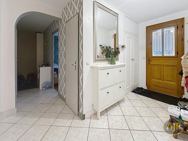 Vente maison Jonzac : 353 500 € - AJP Immobilier Pons