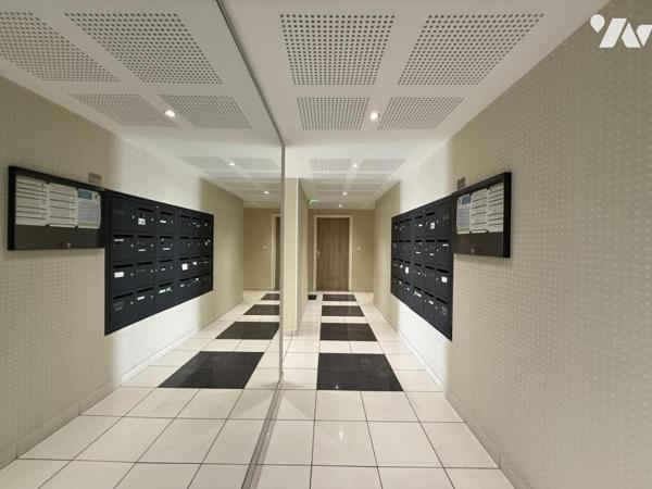EXCLUSIVITE - REIMS- Quartier Clairmarais- T2 de 42,08 m² avec parking en sous-sol