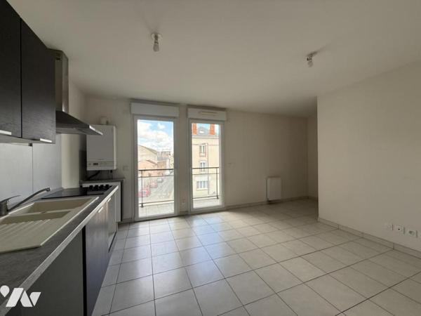 EXCLUSIVITE - REIMS- Quartier Clairmarais- T2 de 42,08 m² avec parking en sous-sol