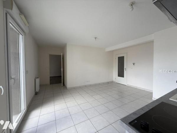 EXCLUSIVITE - REIMS- Quartier Clairmarais- T2 de 42,08 m² avec parking en sous-sol
