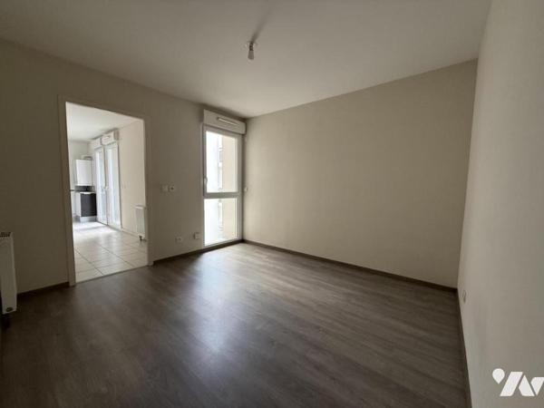 EXCLUSIVITE - REIMS- Quartier Clairmarais- T2 de 42,08 m² avec parking en sous-sol