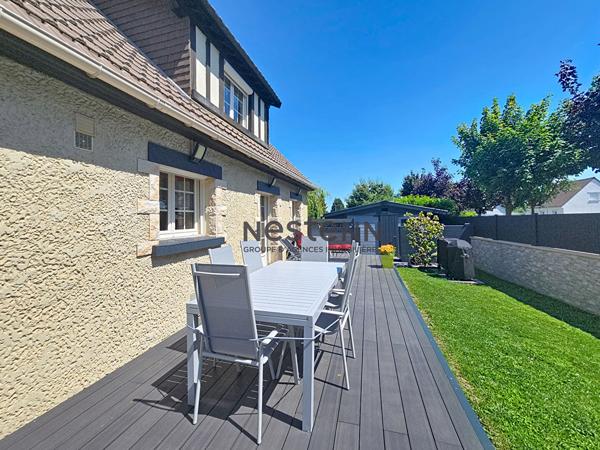 À vendre, Maison 4 chambres avec chambre et SDE au RDC