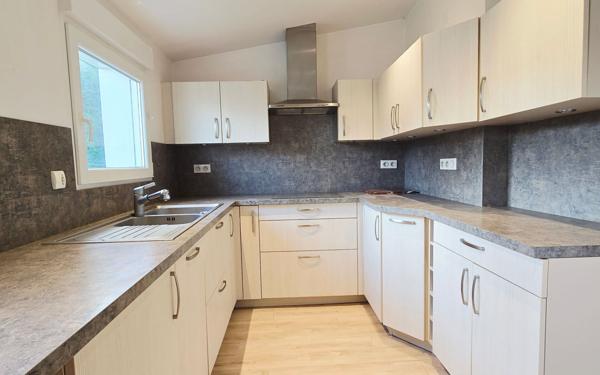 Maison à vendre    6 pièces •  Villecresnes