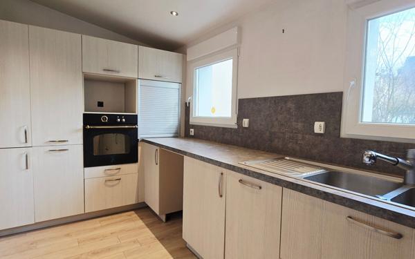 Maison à vendre    6 pièces •  Villecresnes