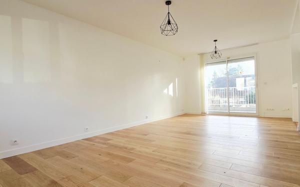 Maison à vendre    6 pièces •  Villecresnes