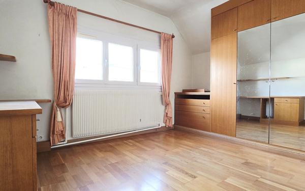 Maison à vendre    6 pièces •  Villecresnes