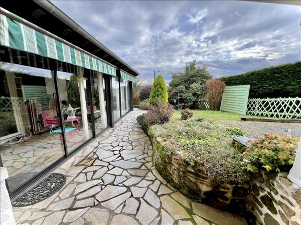 Maison à vendre |  Sainte-Féréole |  5 pièces | 112 m²