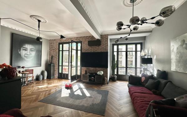 Appartement à vendre    3 pièces • 98 m2 Nice