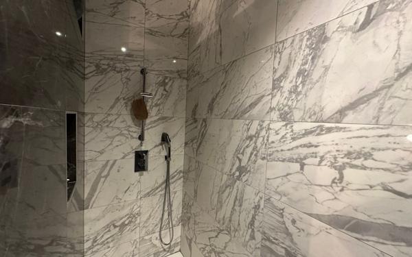 Appartement à vendre    3 pièces • 98 m2 Nice