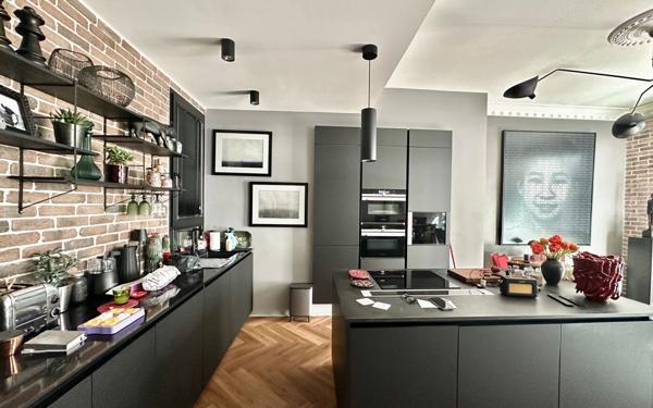 Appartement à vendre    3 pièces • 98 m2 Nice