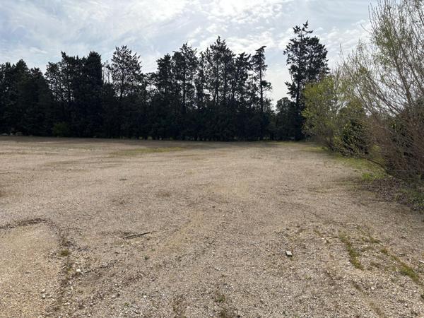 Cheval-Blanc (84460) Terrain à bâtir artisanal