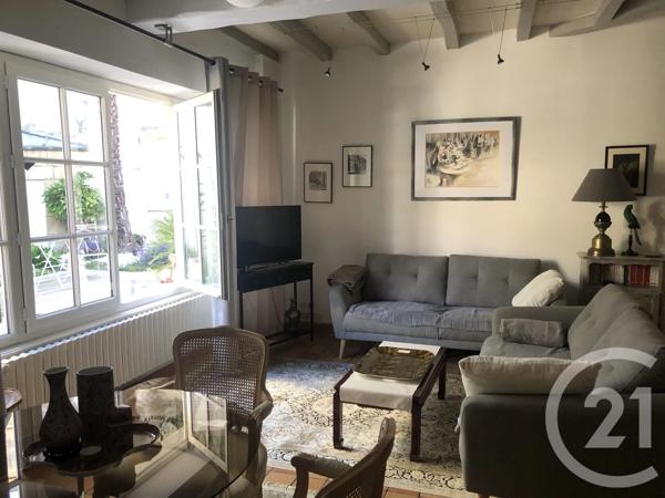 Maison à vendre  5 pièces - 178 m 2   ST JEAN D ANGELY  - 17