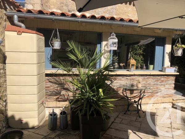 Maison à vendre  5 pièces - 178 m 2   ST JEAN D ANGELY  - 17