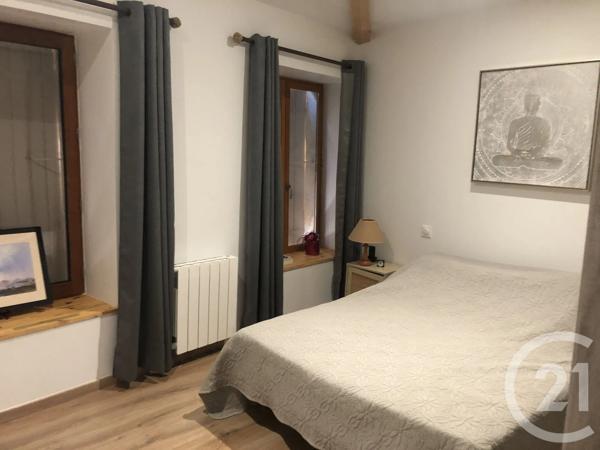 Maison à vendre  5 pièces - 178 m 2   ST JEAN D ANGELY  - 17