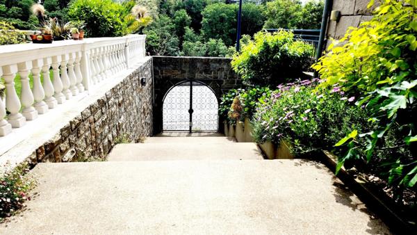 Appartement spacieux de 138m2 avec grande terrasse de 30m2 et double garage