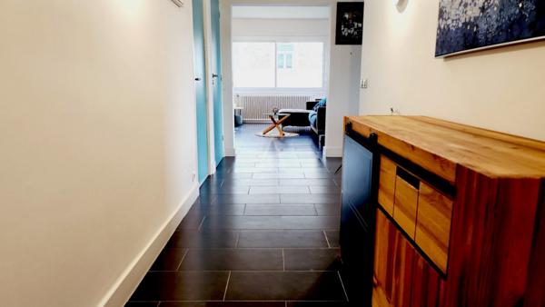 Appartement spacieux de 138m2 avec grande terrasse de 30m2 et double garage