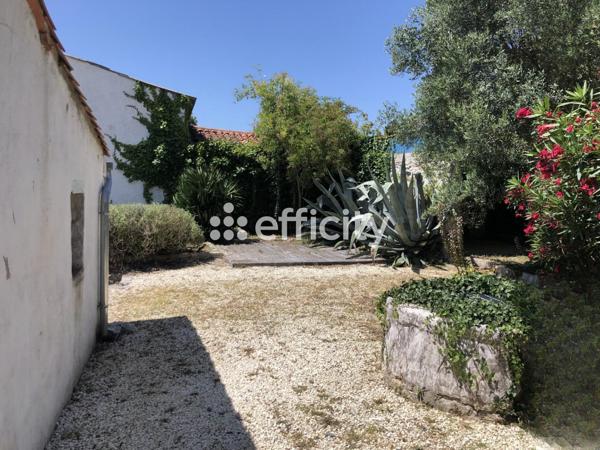 Maison
         5 pièces
        - 119 m² 460 000 € *