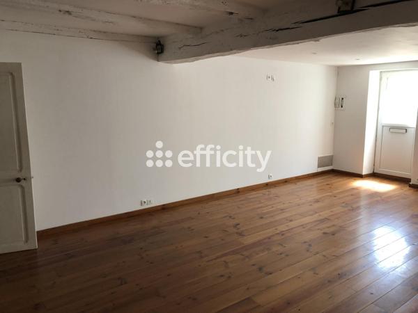 Maison
         5 pièces
        - 119 m² 460 000 € *