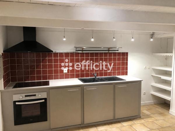 Maison
         5 pièces
        - 119 m² 460 000 € *