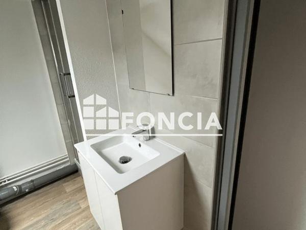 Location Studio 17 m² - 17 RUE LAURENT Mulhouse 68100