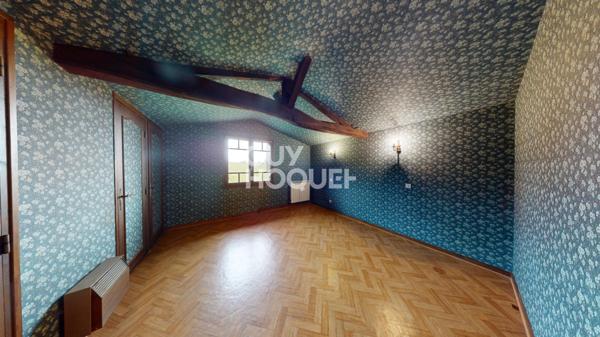 Maison F7 avec dépendance et 1,2 ha de terrain proche HAGETMAU