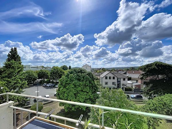Chatou - Appartement 3 pièces entièrement rénové €237 000 ** - Référence 162079