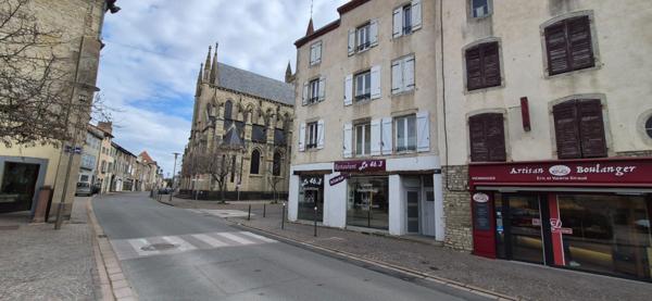 Fonds de commerce de restaurant à AIGUEPERSE (63)