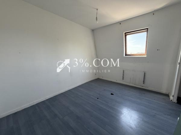 Maison
                                                                                                                                                                                                                                                                                                                        5 pièce(s)                                                                                                                                                                                                          4 chambre(s)                                                                                                                                                                                                          109  m²